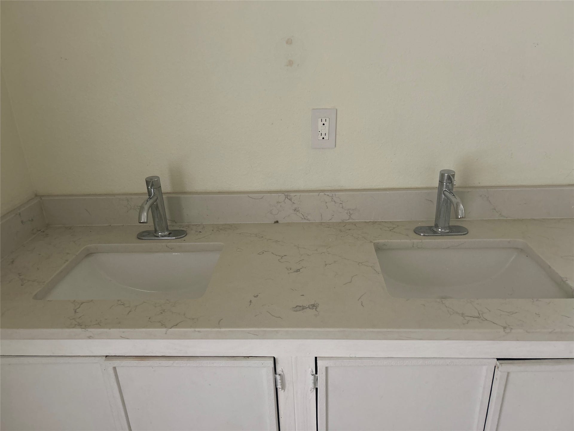 802 Marne Lane, Houston, TX 77090 802 Marne Lane, Houston, TX 77090