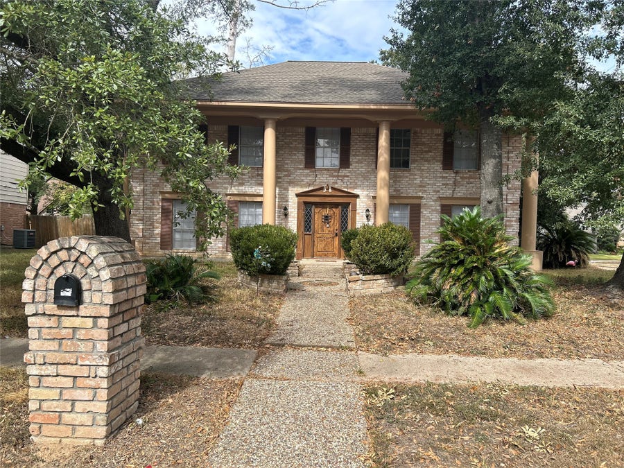 Property photo for 802 Marne Lane, Houston, TX