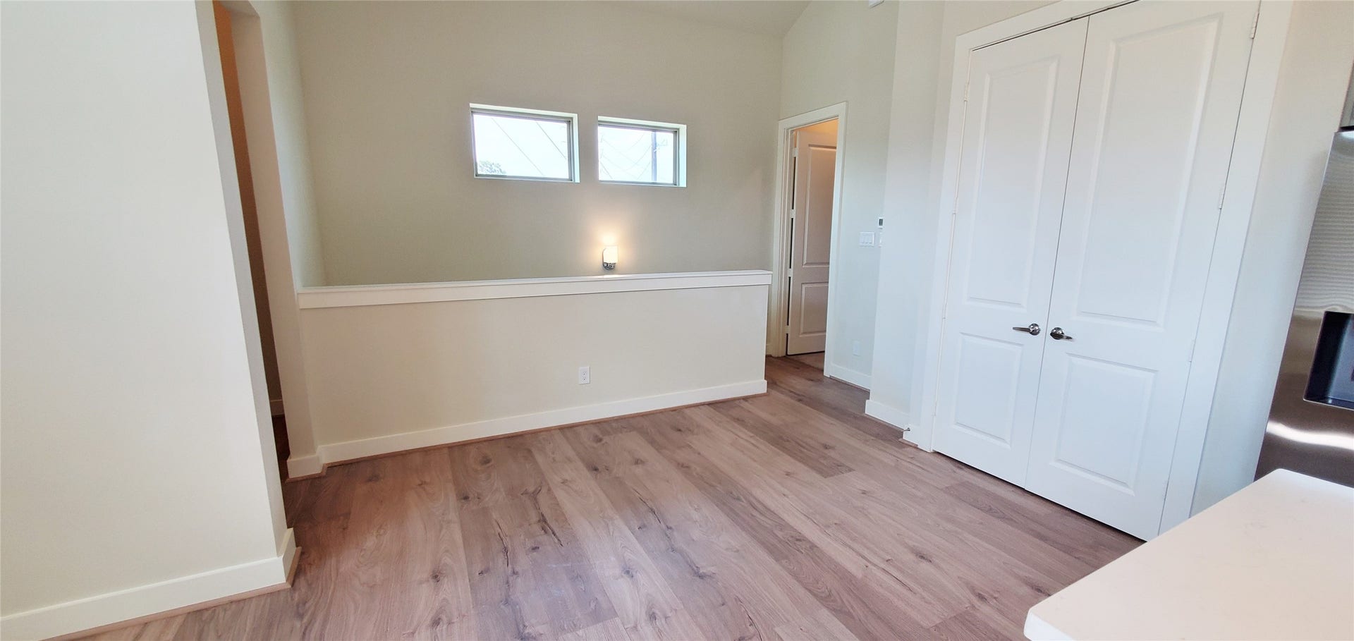 2980 Alice Street, Houston, TX 77054 Dining room open to kitchen