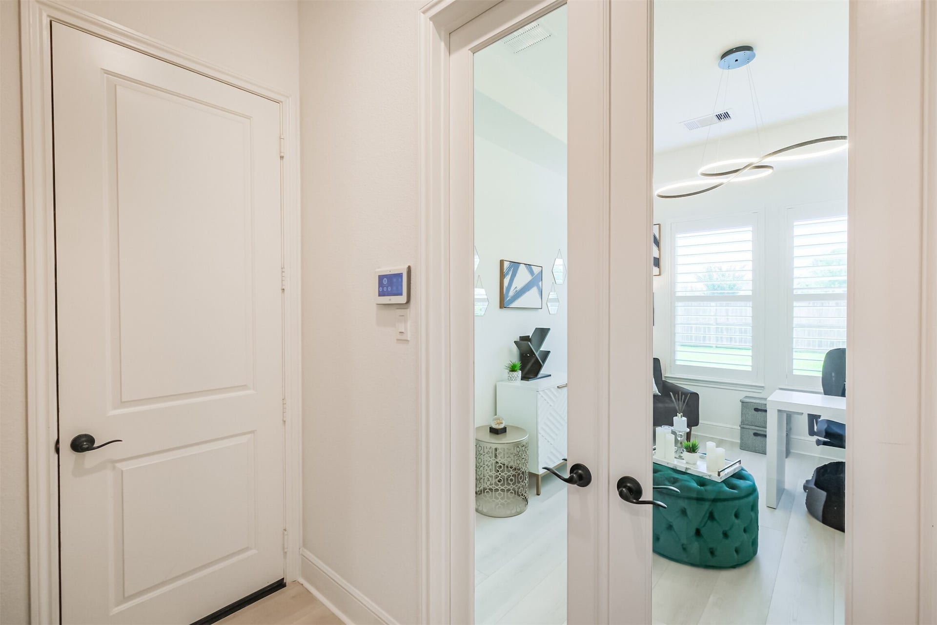 13611 Saddlebred Springs Lane, Cypress, TX 77429 Private first-floor guest suite/third bedroom offering exceptional comfort and privacy, complete with its own bedroom, full bathroom, and dedicated living areaan ideal retreat for guests, extended family, or multigenerational living.