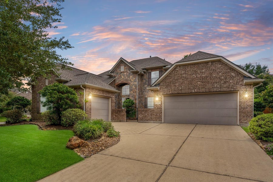 Property photo for 3 Indigo Bunting Place, Spring, TX