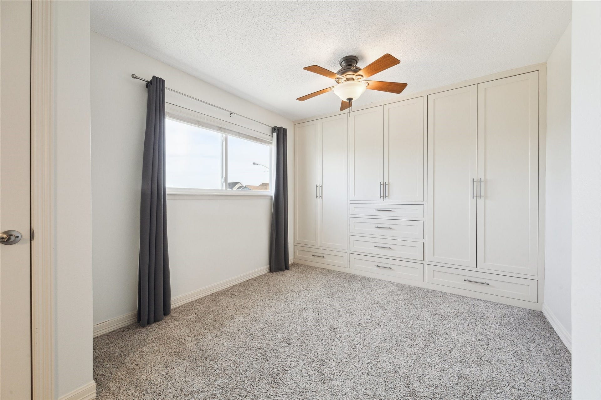223 Easterly Drive, Tiki Island, TX 77554 223 Easterly Drive, Tiki Island, TX 77554