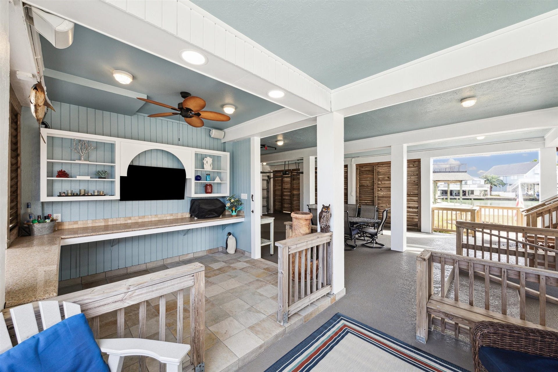 223 Easterly Drive, Tiki Island, TX 77554 223 Easterly Drive, Tiki Island, TX 77554