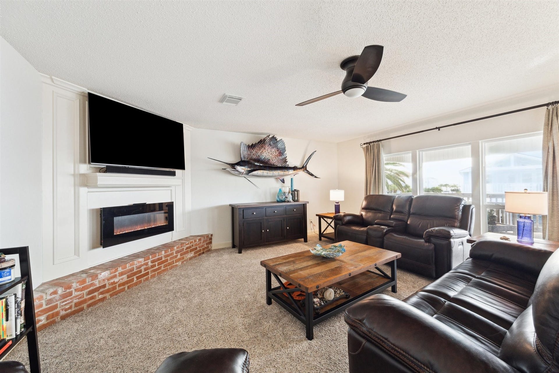223 Easterly Drive, Tiki Island, TX 77554 223 Easterly Drive, Tiki Island, TX 77554