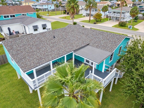 Property photo for 16611 Jamaica Inn Road, Jamaica Beach, TX
