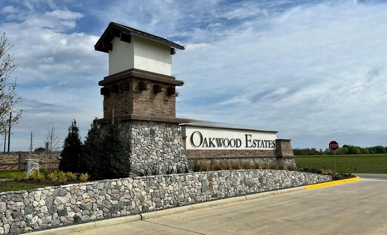 32306 Elmwood Manor, Waller, TX 77484