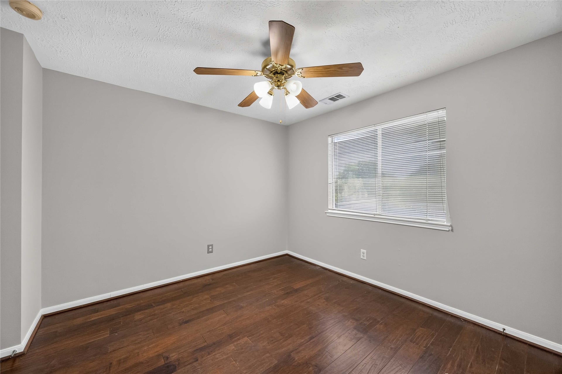 11618 Peachwood Lake Drive, Sugar Land, TX 77498 11618 Peachwood Lake Drive, Sugar Land, TX 77498