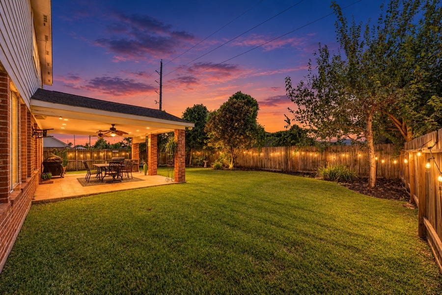 Property photo for 11618 Peachwood Lake Drive, Sugar Land, TX