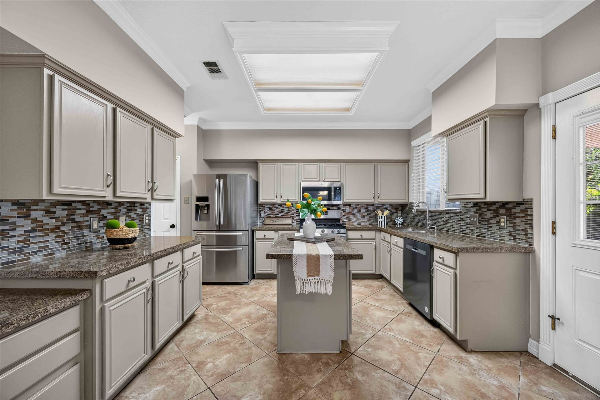 11618 Peachwood Lake Drive, Sugar Land, TX 77498 11618 Peachwood Lake Drive, Sugar Land, TX 77498