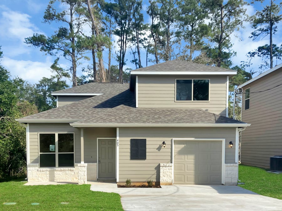 Property photo for 405 Mohawk Drive, Conroe, TX