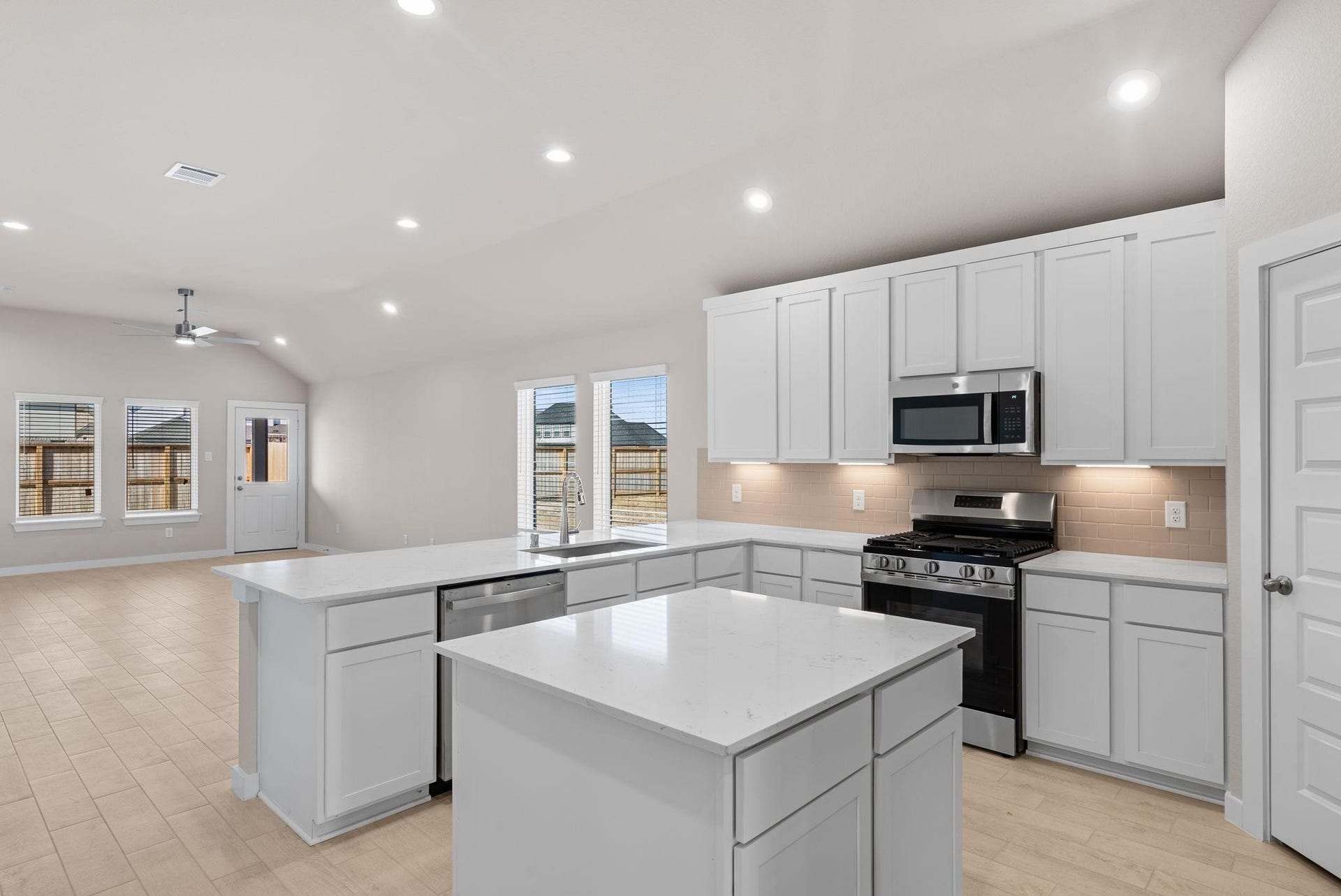2510 Ivory Basewood Ln, Katy, TX 77493 2510 Ivory Basewood Ln, Katy, TX 77493