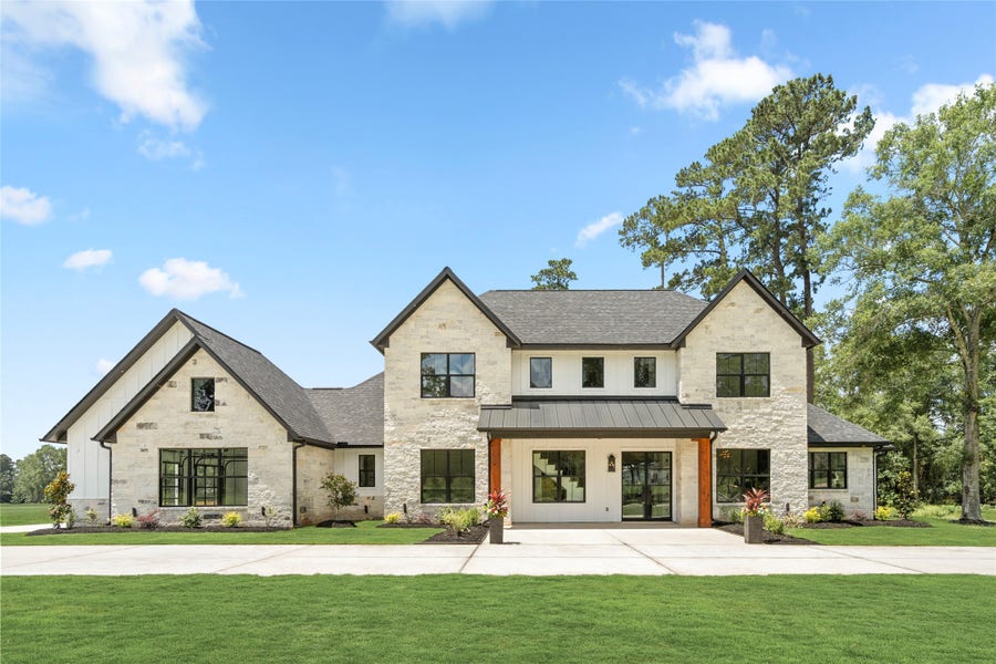 Property photo for 18284 Woodstream Crossing Road, Montgomery, TX