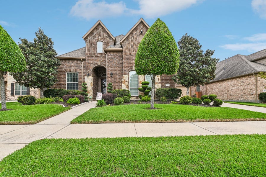 Property photo for 13909 N Lake Branch Lane, Houston, TX