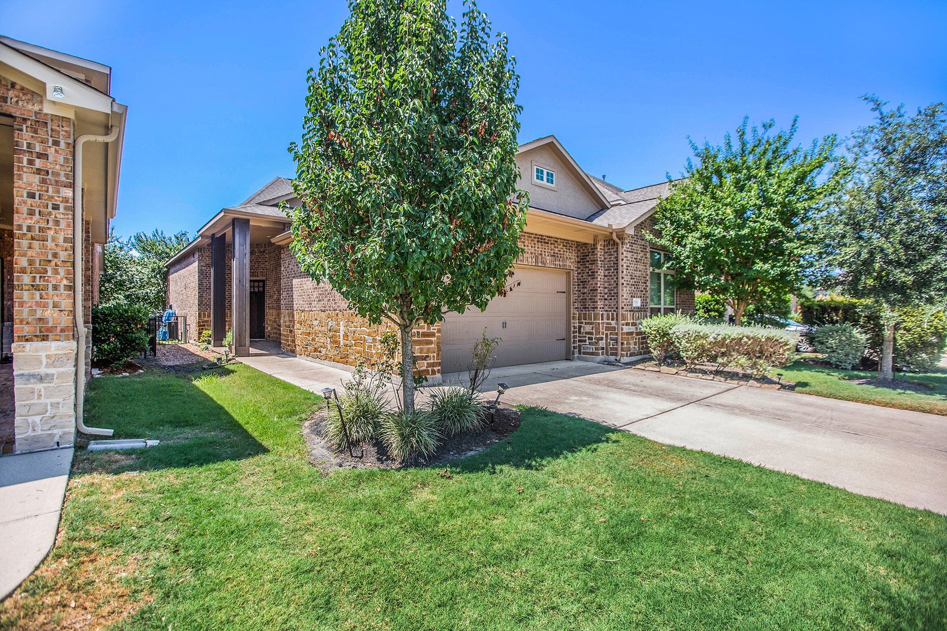 17931 Pecan Bayou Lane, Cypress, TX 77433 Beautiful lake lot in a gated section of Towne Lake.