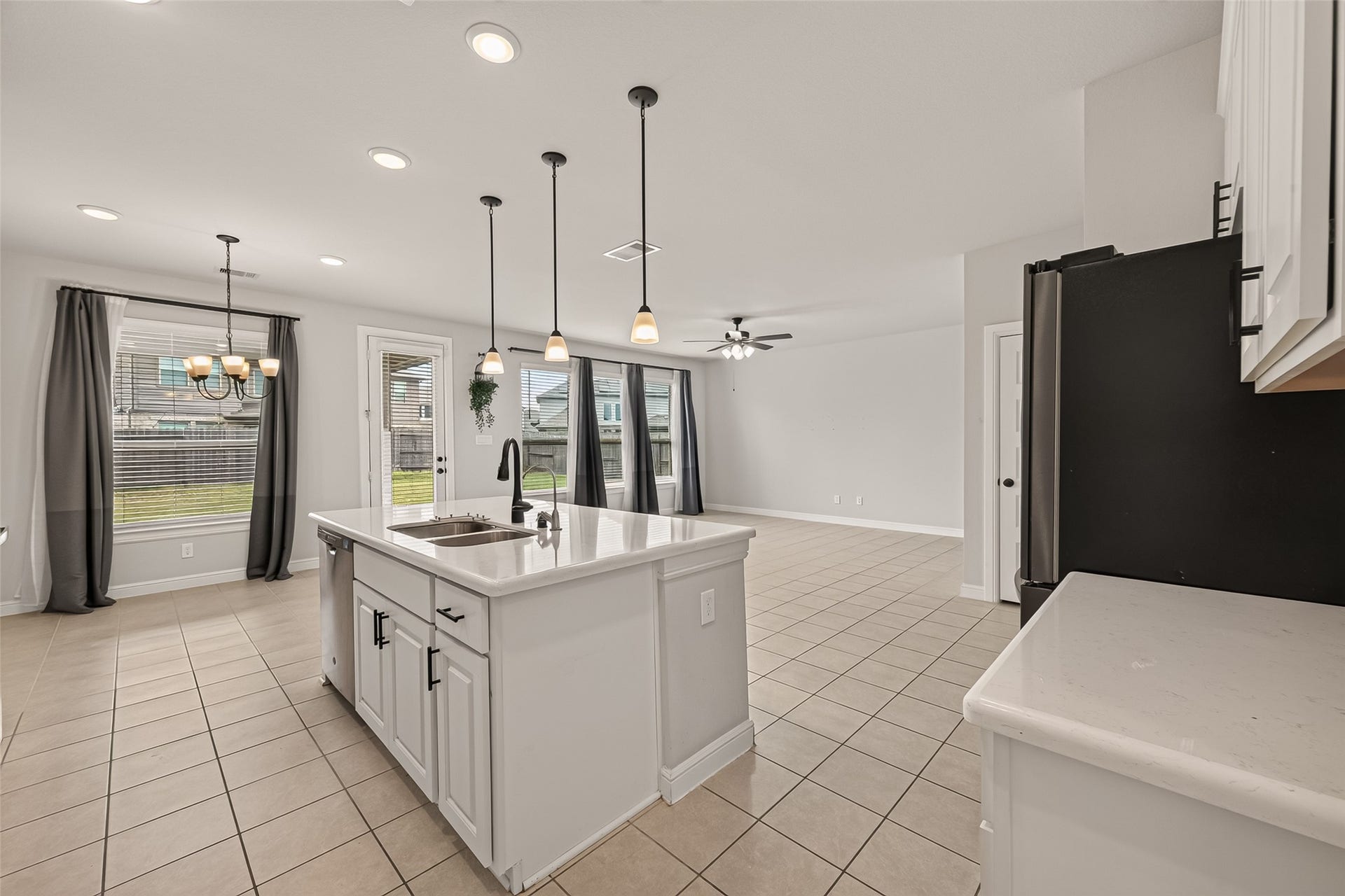 8522 Belfast Manor Ln, Richmond, TX 77407