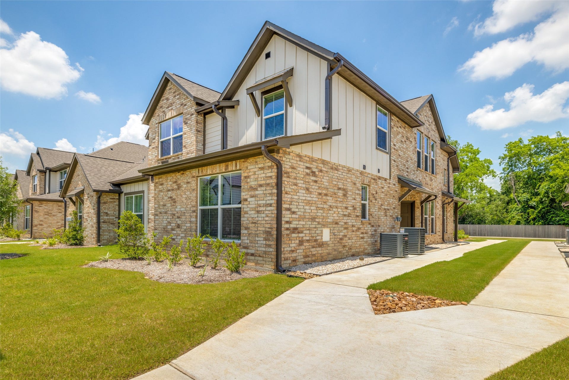 209 Park Place Circle, #C, Waller, TX 77484