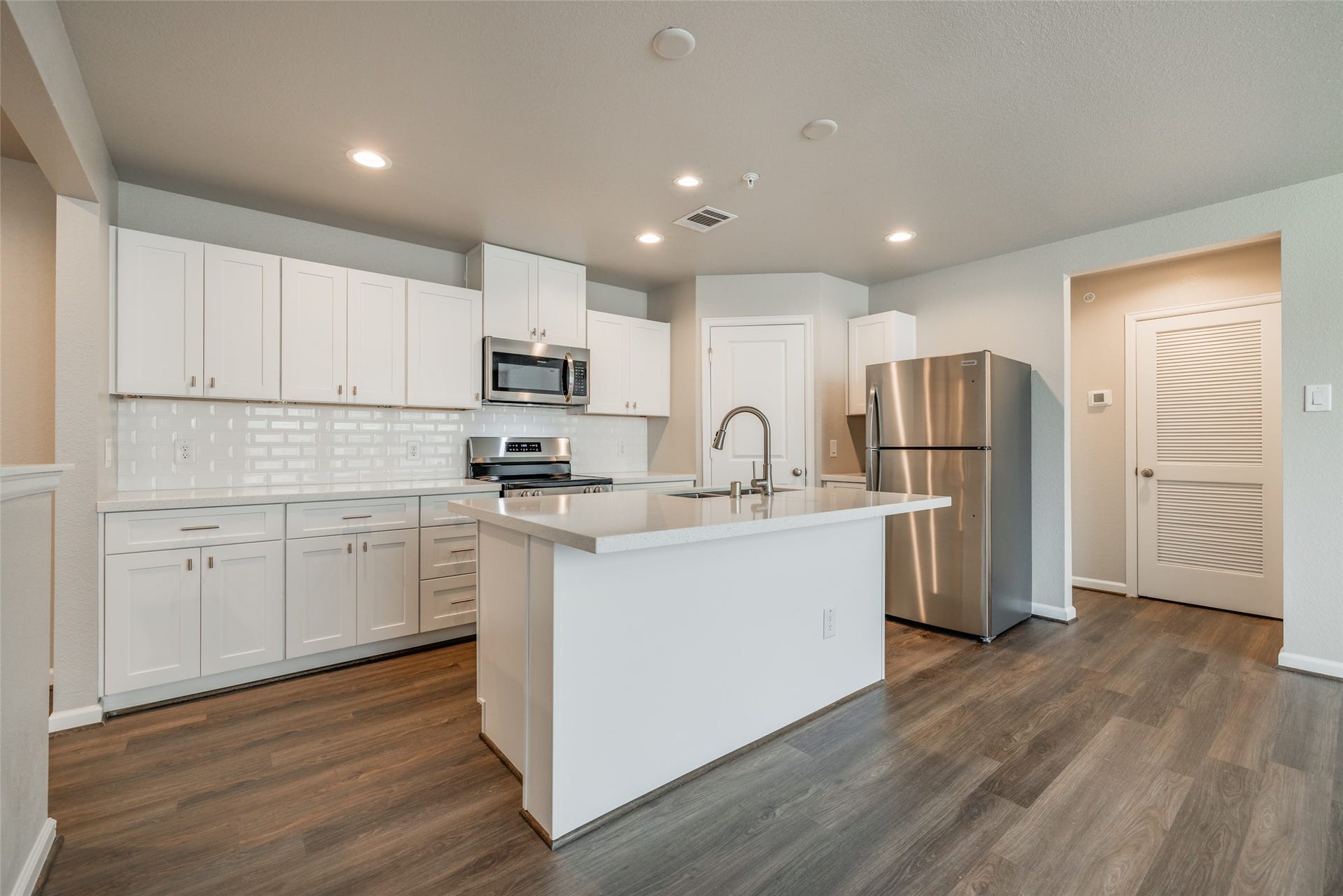 209 Park Place Circle, #C, Waller, TX 77484