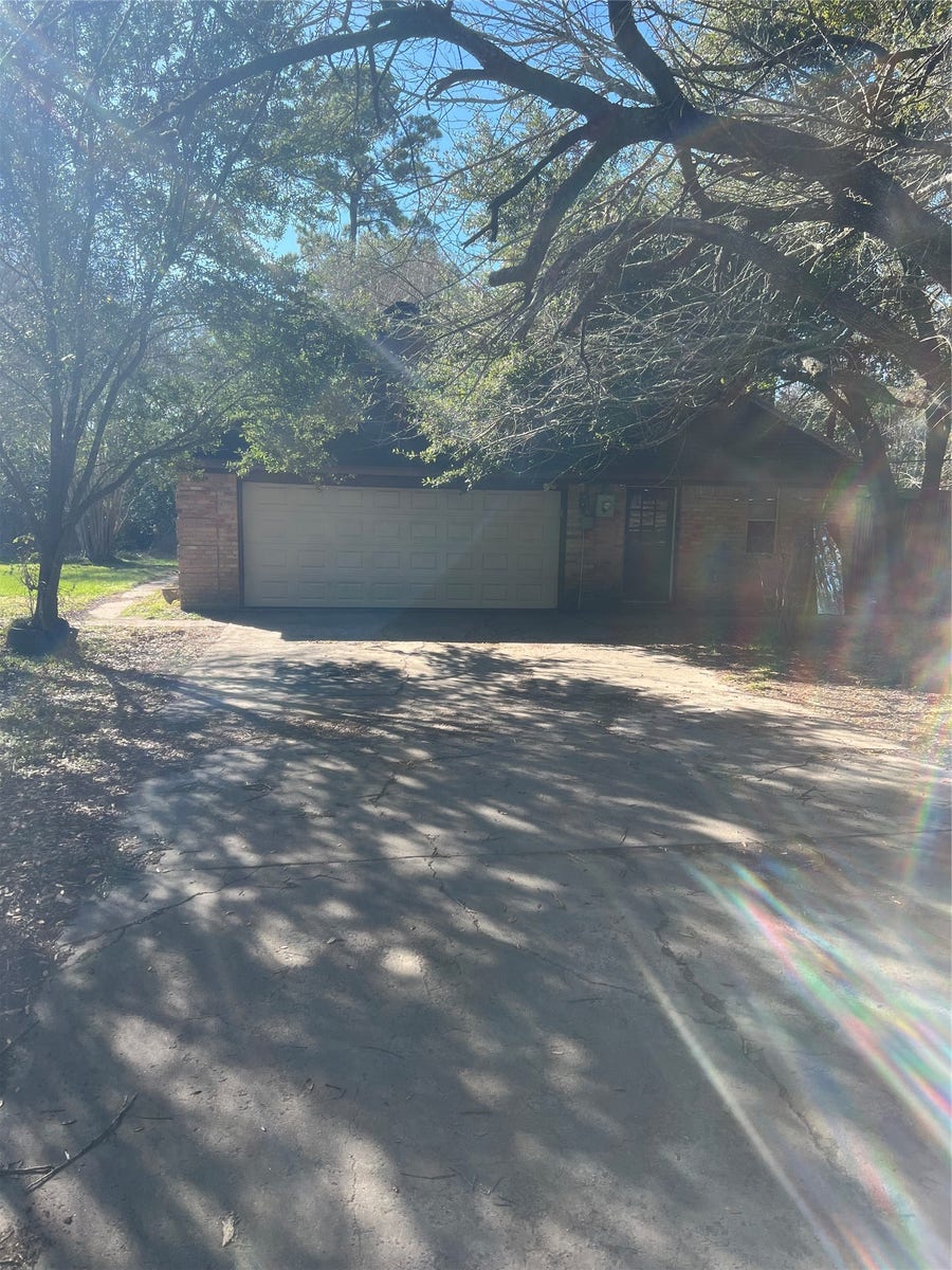 Property photo for 1408 N Main Street, Highlands, TX