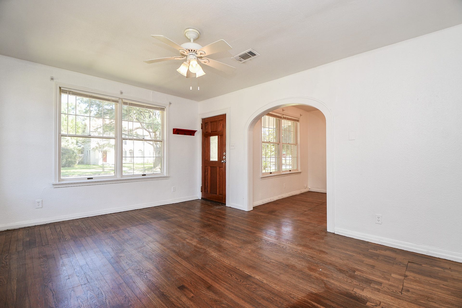 1932 Canterbury Street, Houston, TX 77030