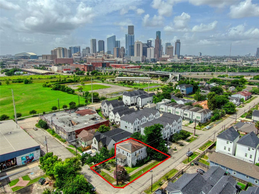 Property photo for 1517 Gentry Street, Houston, TX