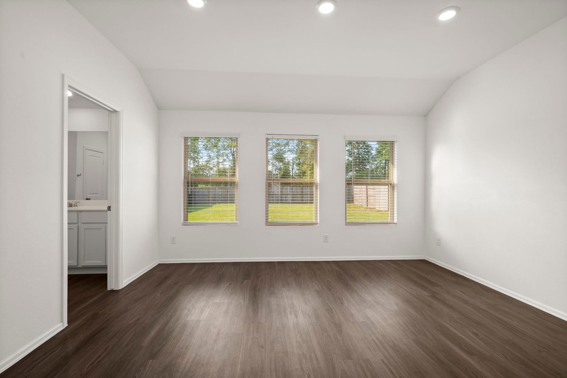 23527 Marble Pass Trace, New Caney, TX 77357 Primary bedroom
