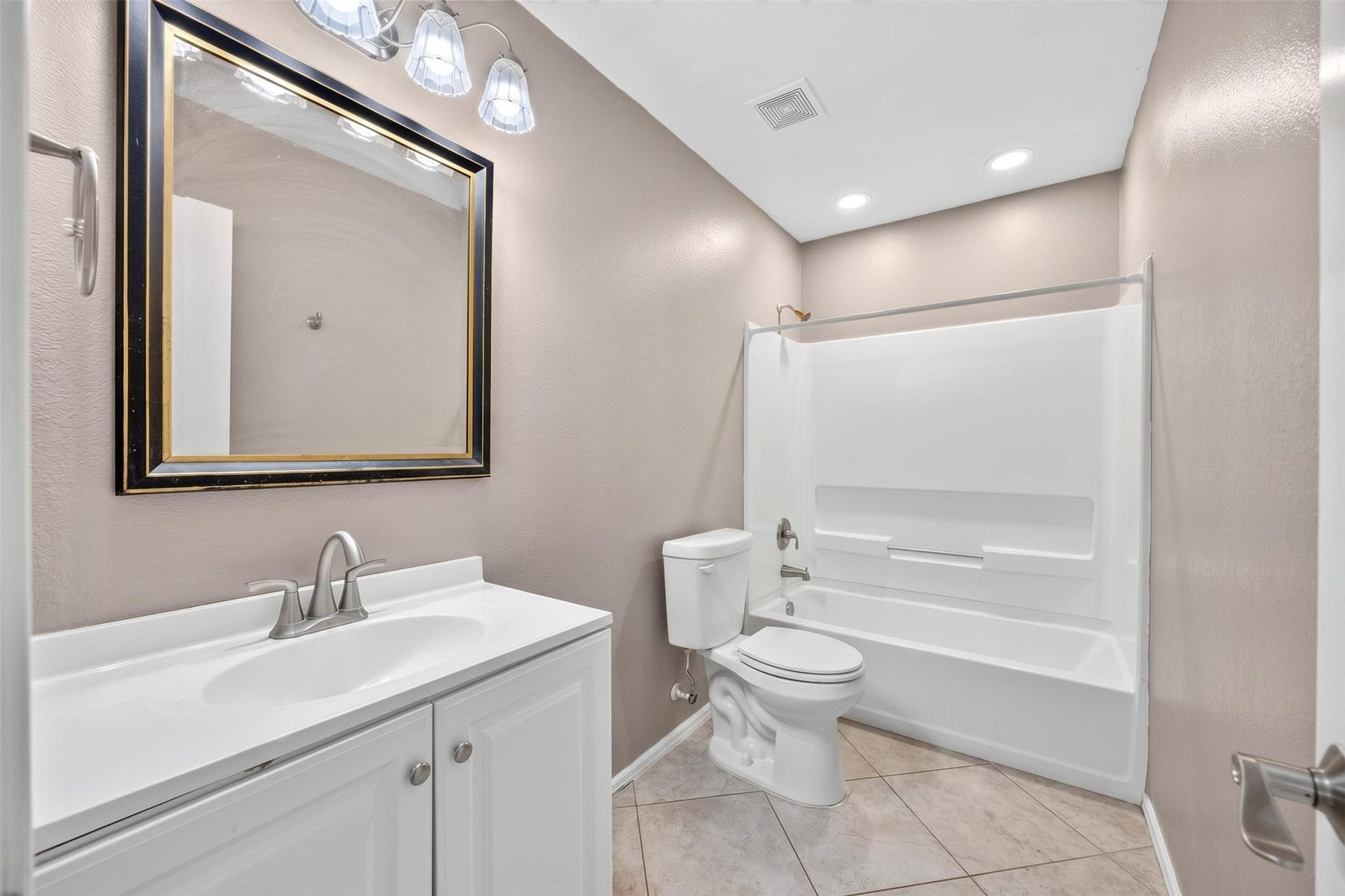 5743 Roehampton Court, Houston, TX 77084 5743 Roehampton Court, Houston, TX 77084