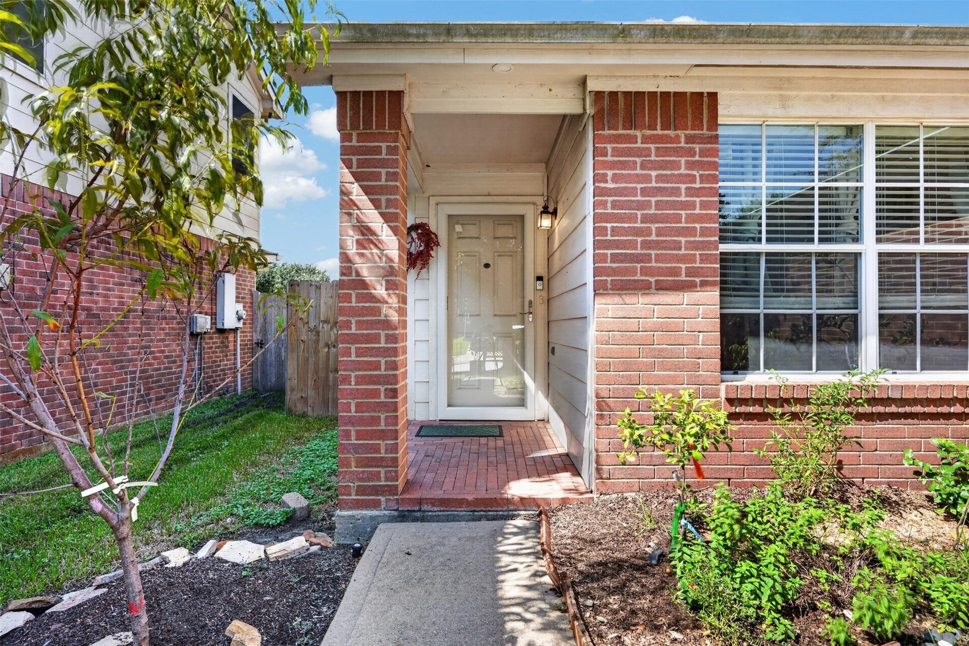 5743 Roehampton Court, Houston, TX 77084 5743 Roehampton Court, Houston, TX 77084