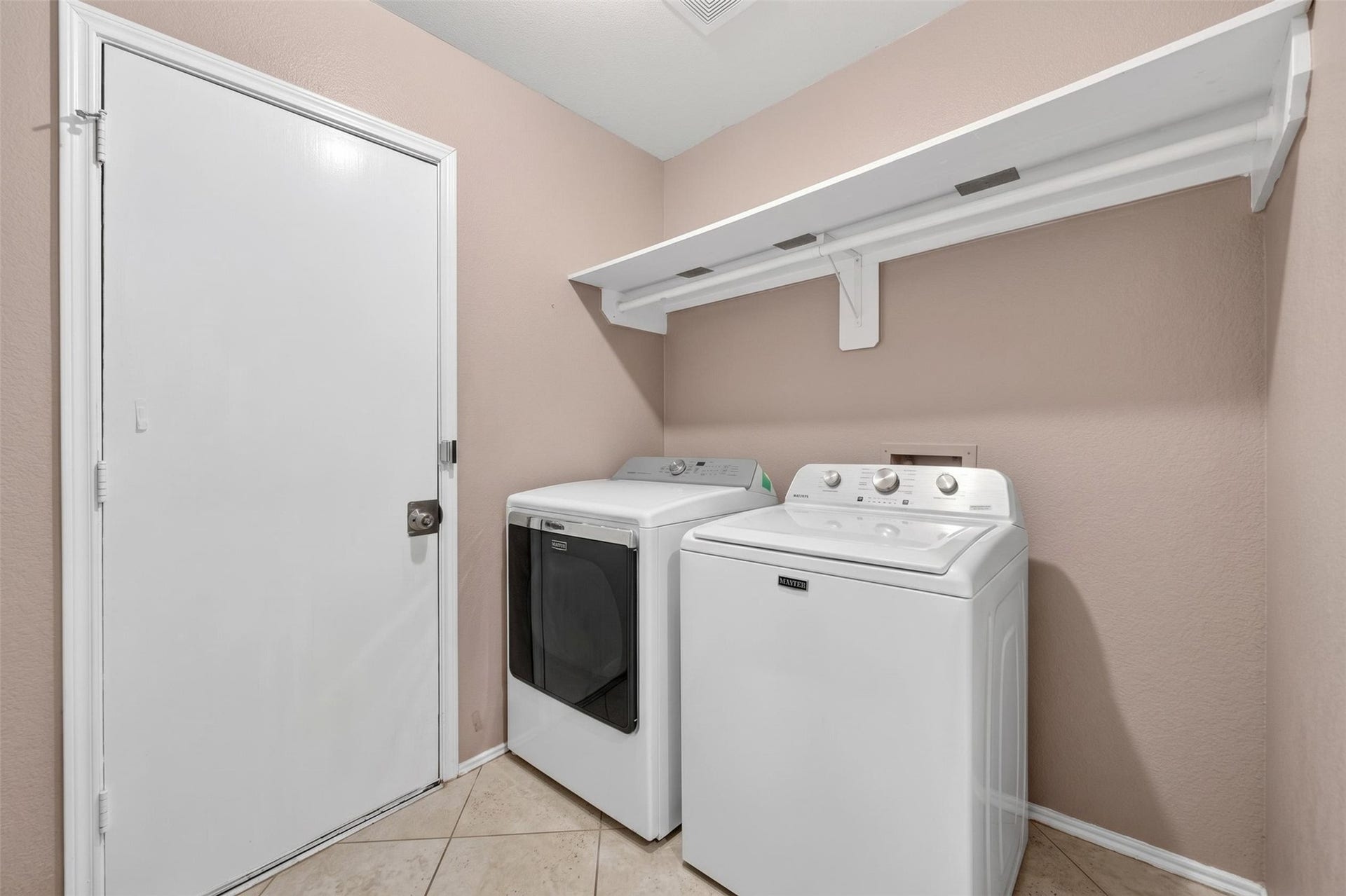 5743 Roehampton Court, Houston, TX 77084 5743 Roehampton Court, Houston, TX 77084