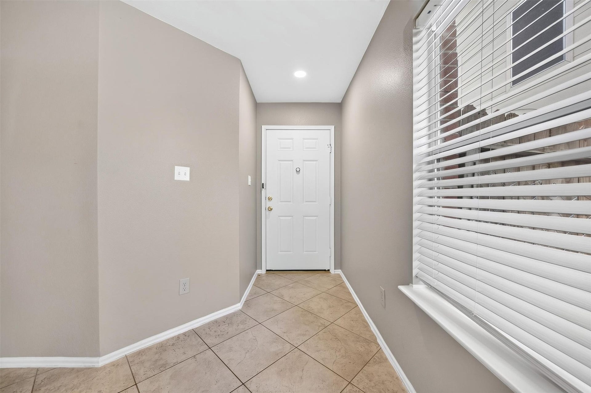 5743 Roehampton Court, Houston, TX 77084 5743 Roehampton Court, Houston, TX 77084