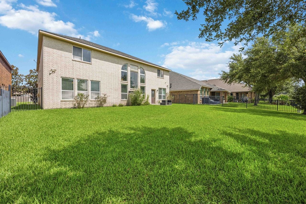 4511 Haviland Falls Drive, Humble, TX 77396 4511 Haviland Falls Drive, Humble, TX 77396