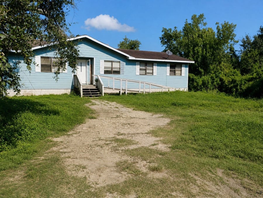 Property photo for 455 County Rd 299, Freeport, TX