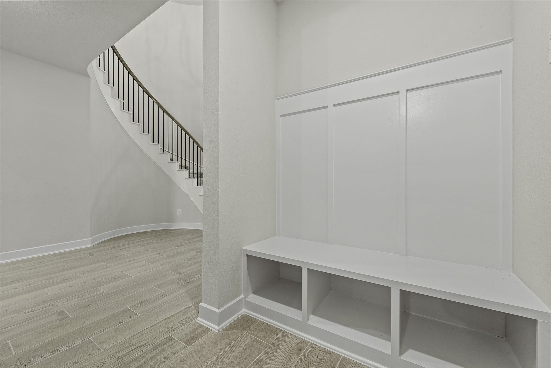 22202 Larkspir Gate Drive, Hockley, TX 77447 Representative image; features, selections and colors may vary.