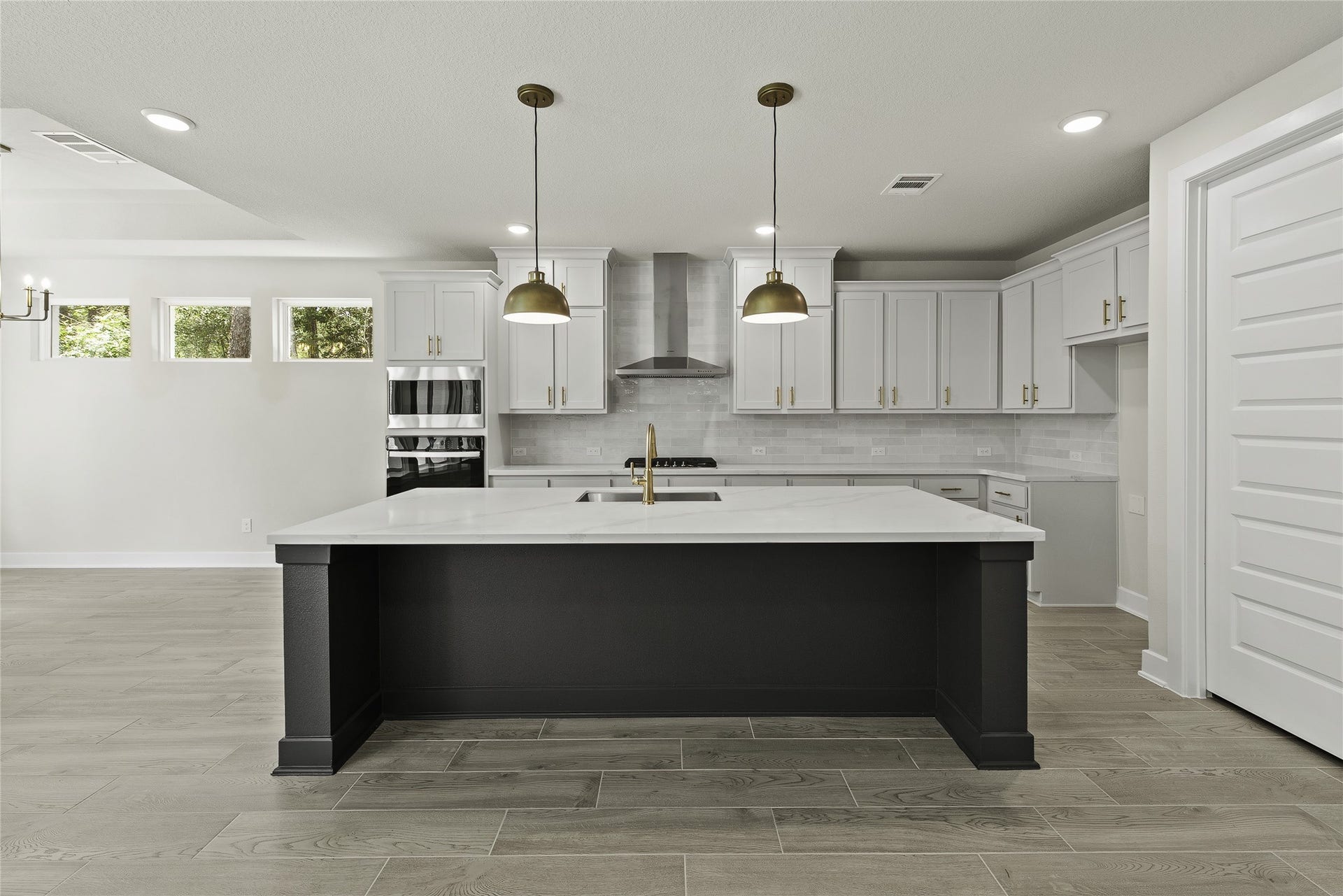 22202 Larkspir Gate Drive, Hockley, TX 77447 Representative image; features, selections and colors may vary.