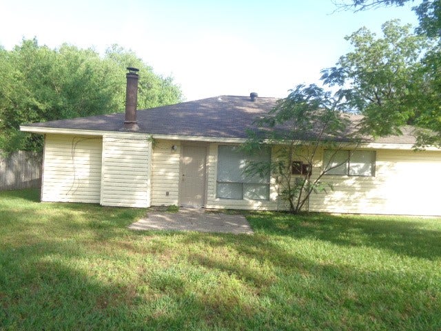 Property photo for 19806 Rustlewood Drive, Humble, TX