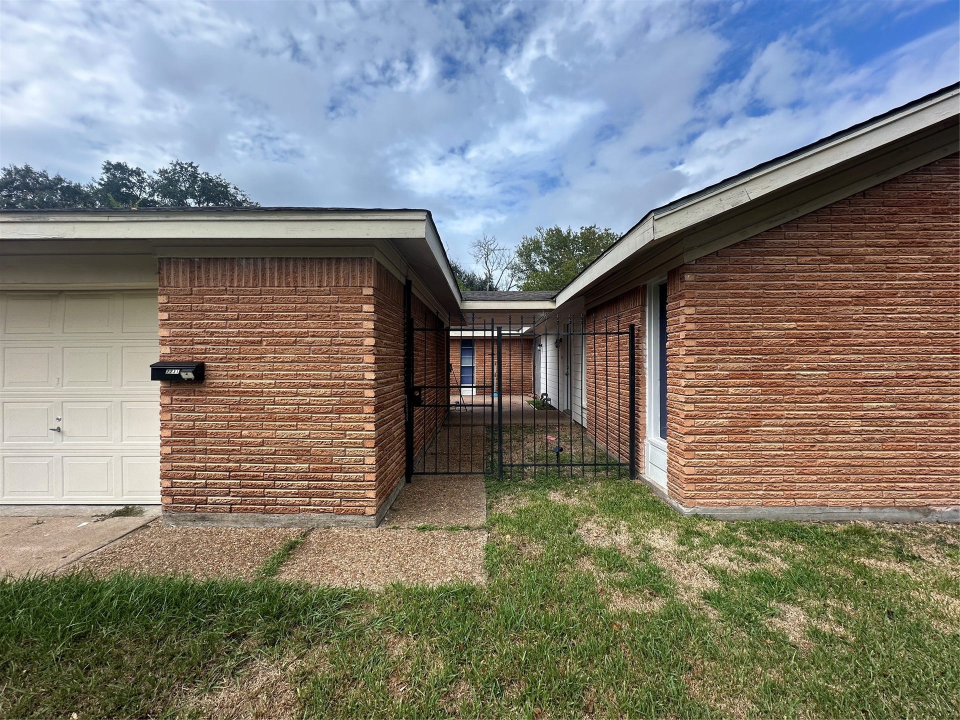 7731 Catalina Lane, Houston, TX 77075 7731 Catalina Lane, Houston, TX 77075