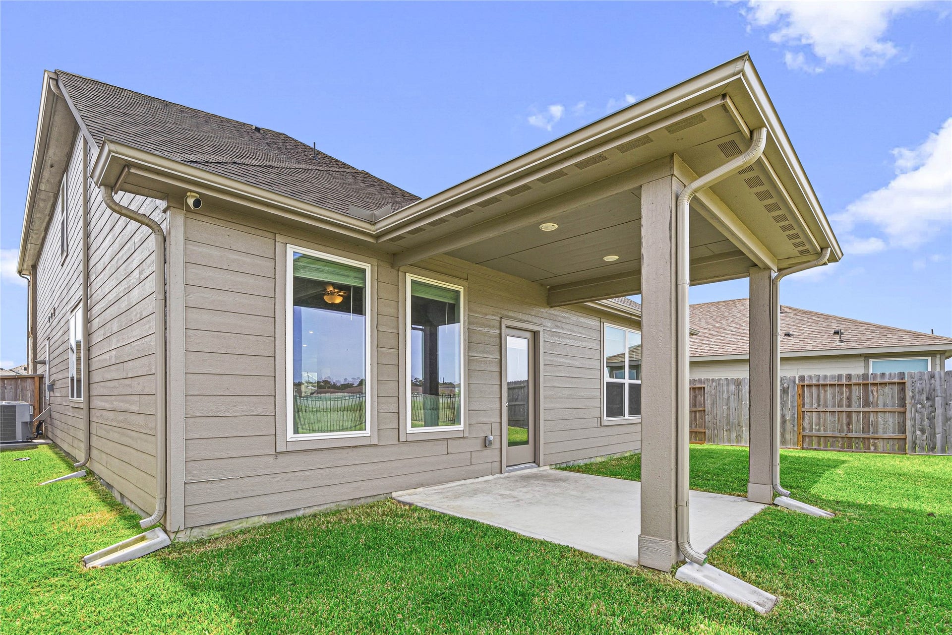 2514 Covered Wagon Drive, Crosby, TX 77532