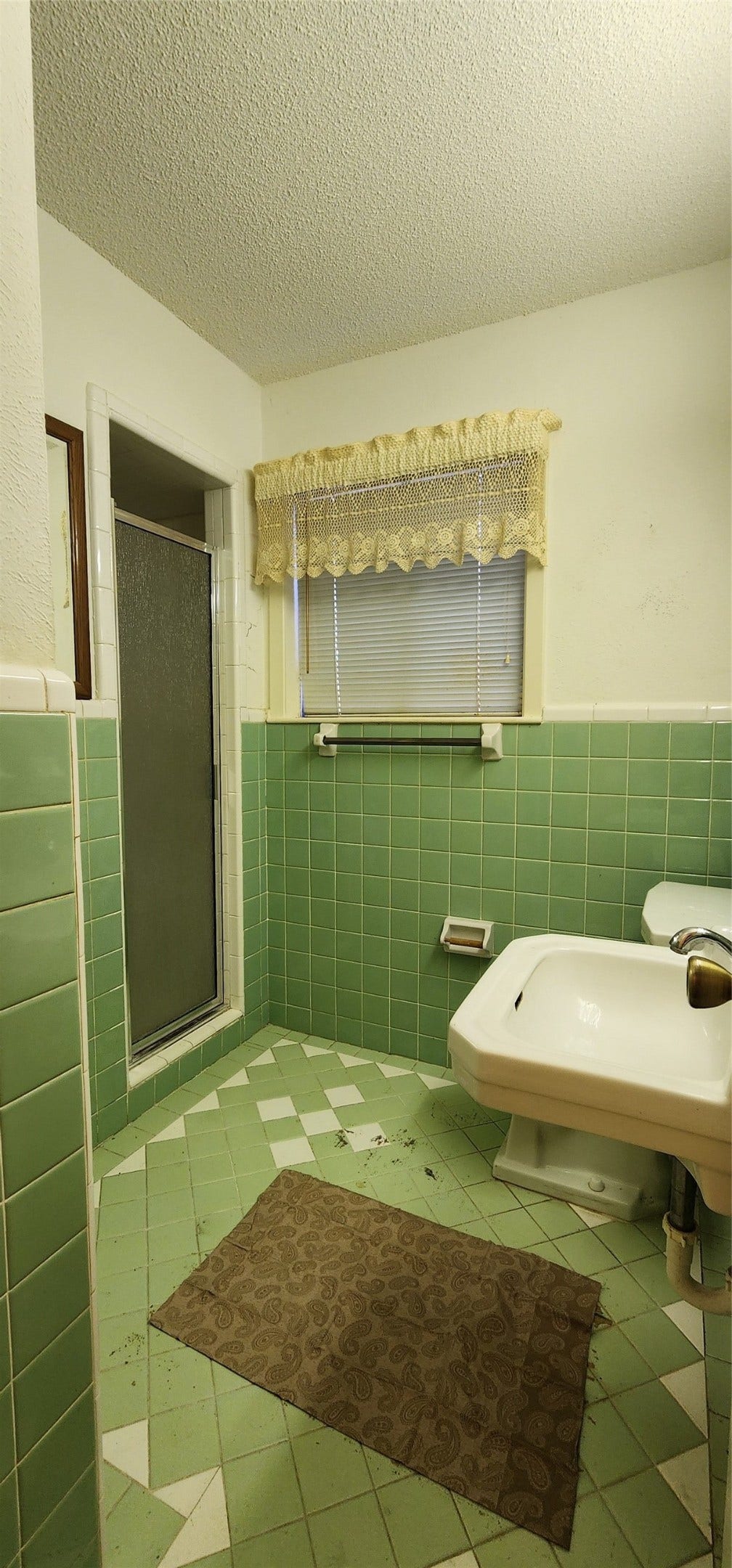 5312 Palm Drive, Dickinson, TX 77539 5312 Palm Drive, Dickinson, TX 77539