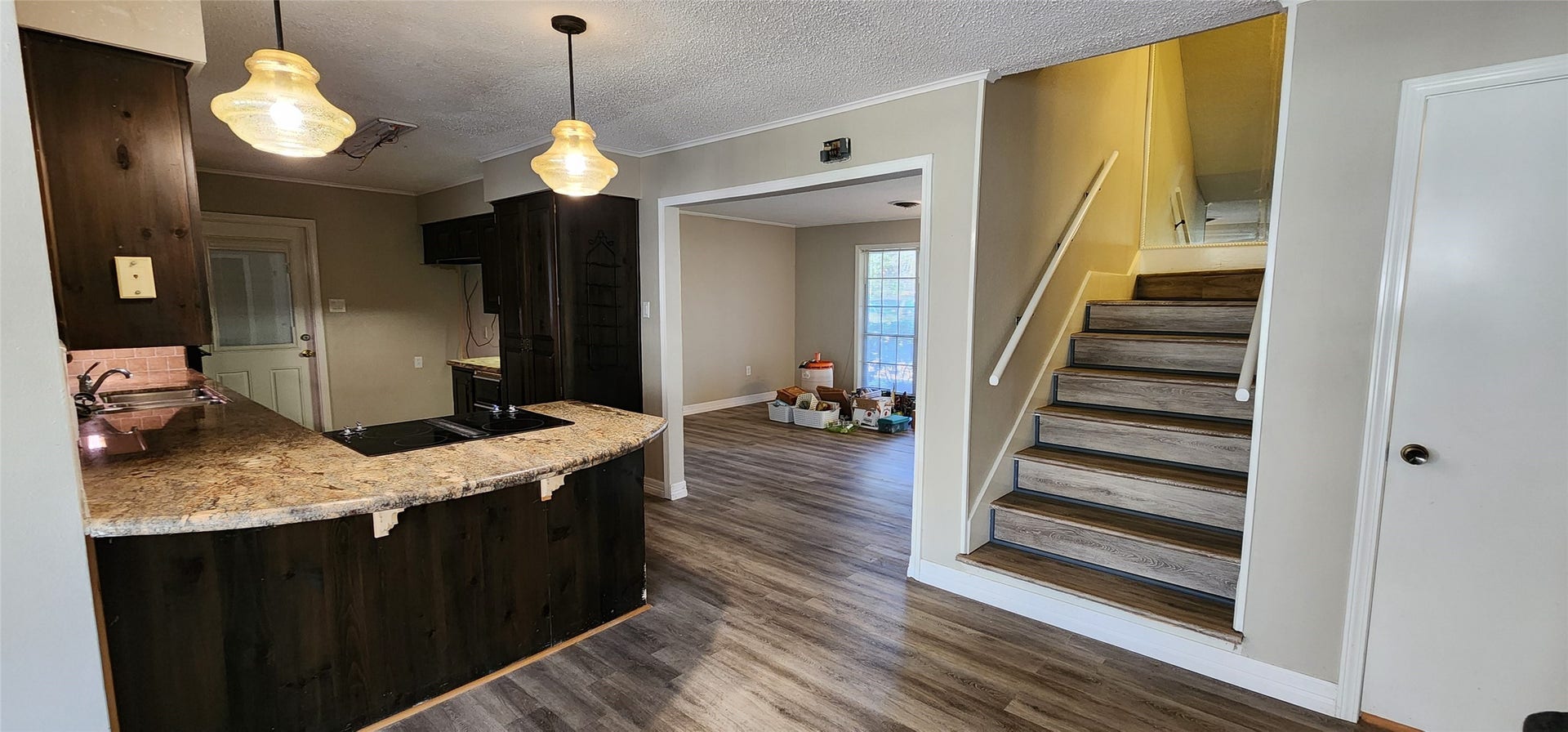5312 Palm Drive, Dickinson, TX 77539 5312 Palm Drive, Dickinson, TX 77539