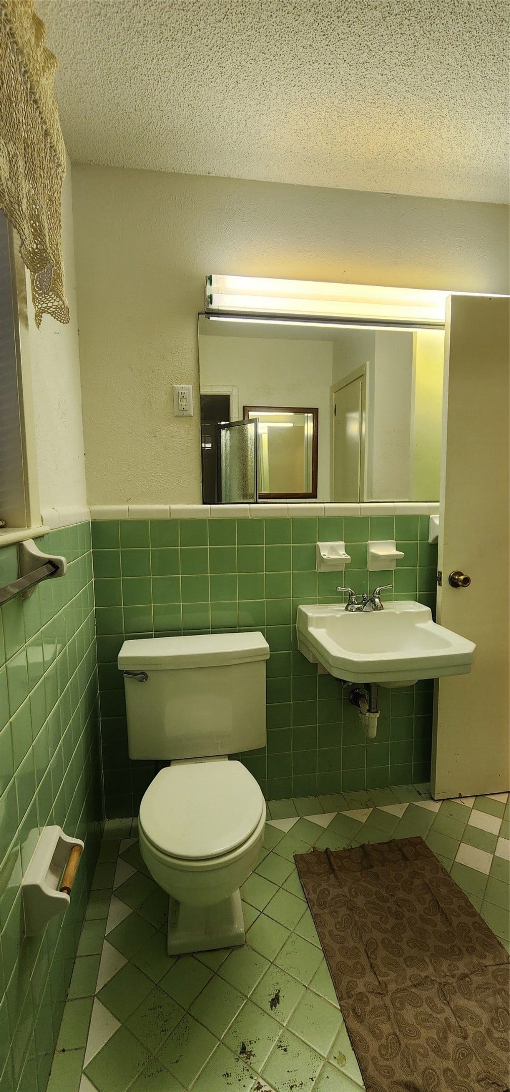5312 Palm Drive, Dickinson, TX 77539 5312 Palm Drive, Dickinson, TX 77539