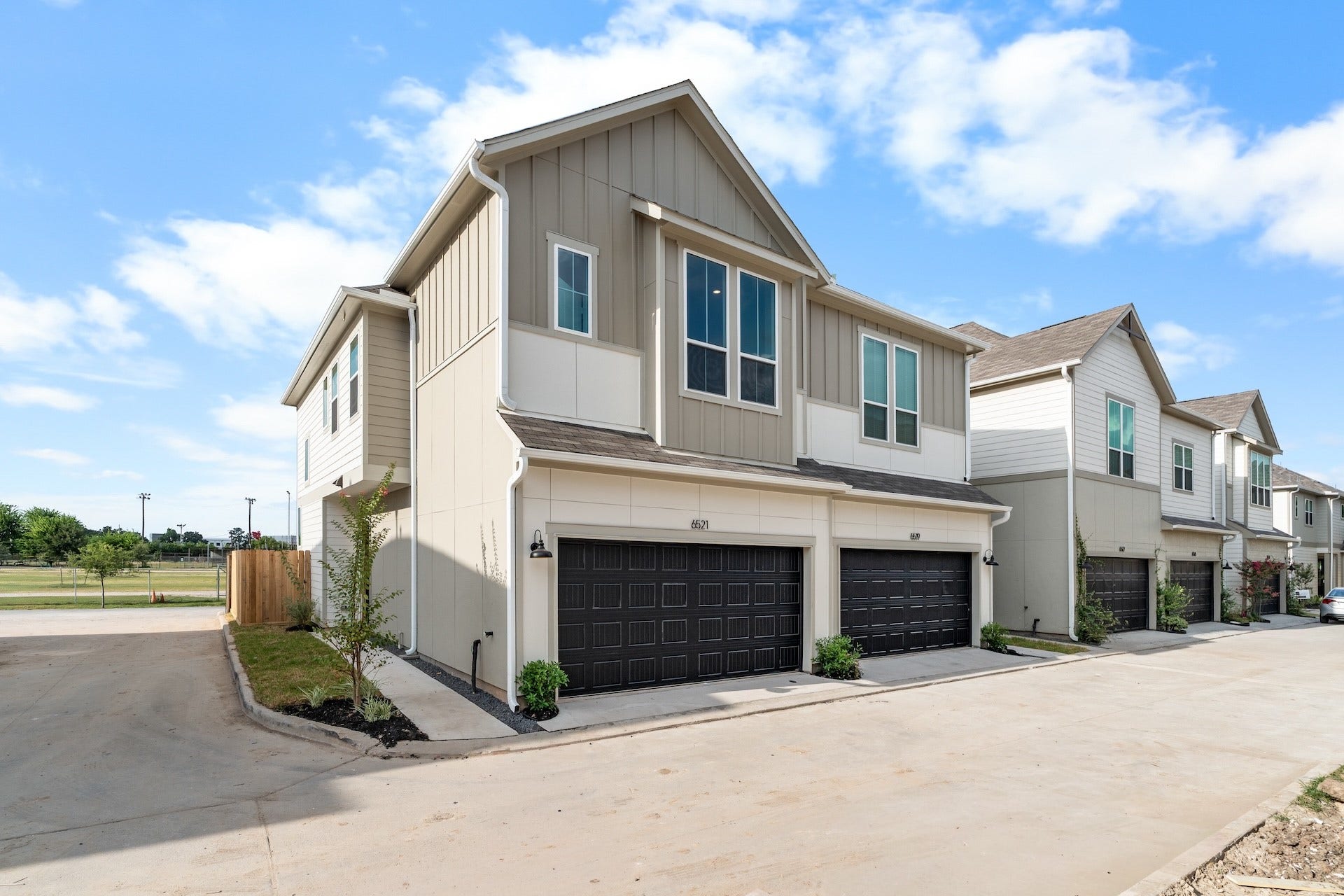 6551-6553 Rena Street, Houston, TX 77092 Exterior Previous work by the builder in the community, not representation of exact unit listed.