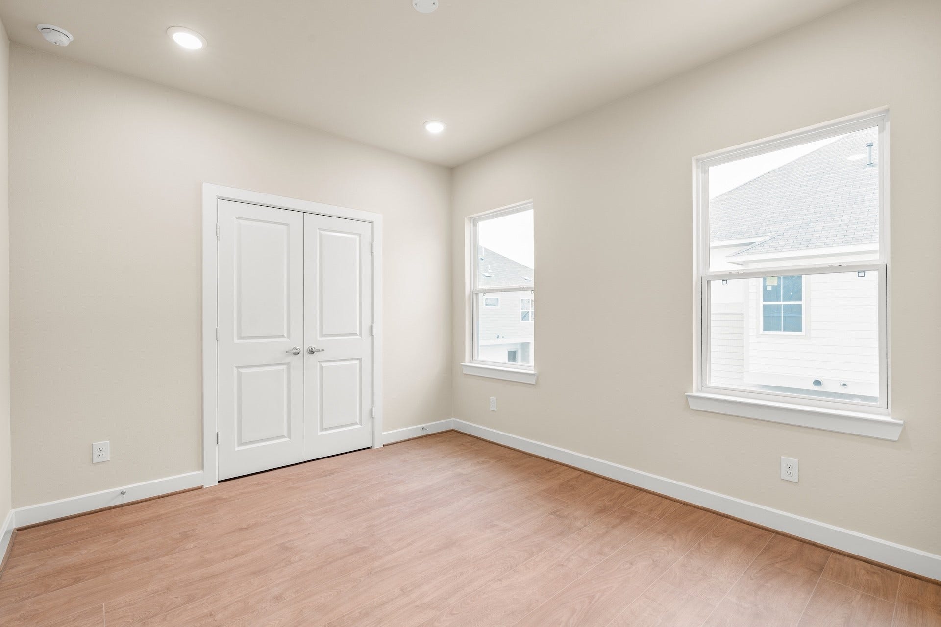 6551-6553 Rena Street, Houston, TX 77092 Secondary Bedroom Previous work by the builder in the community, not representation of exact unit listed.