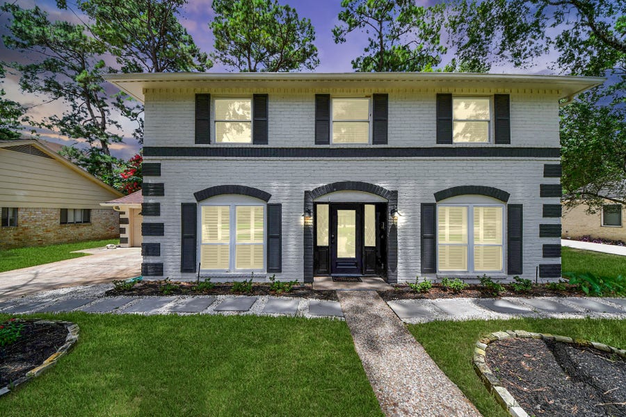 Property photo for 14138 Burke Forest Drive, Houston, TX