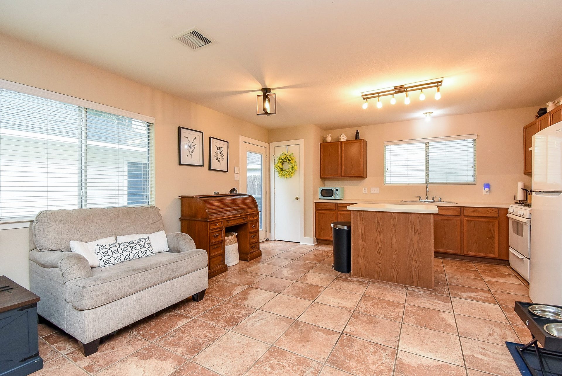 10735 Cobblecreek Way, Missouri City, TX 77459 10735 Cobblecreek Way, Missouri City, TX 77459