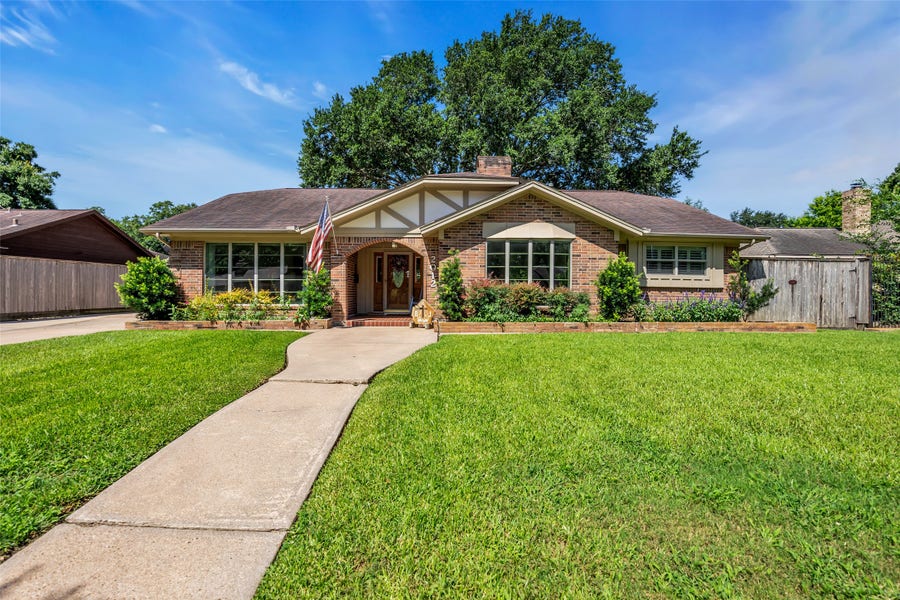 Property photo for 2012 Briar Lane, Richmond, TX