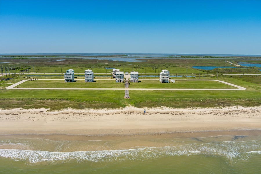 Property photo for 611 Arlo Terrace, Crystal Beach, TX
