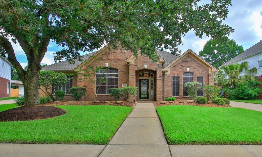 Property photo for 9103 Stone Porch Lane, Houston, TX