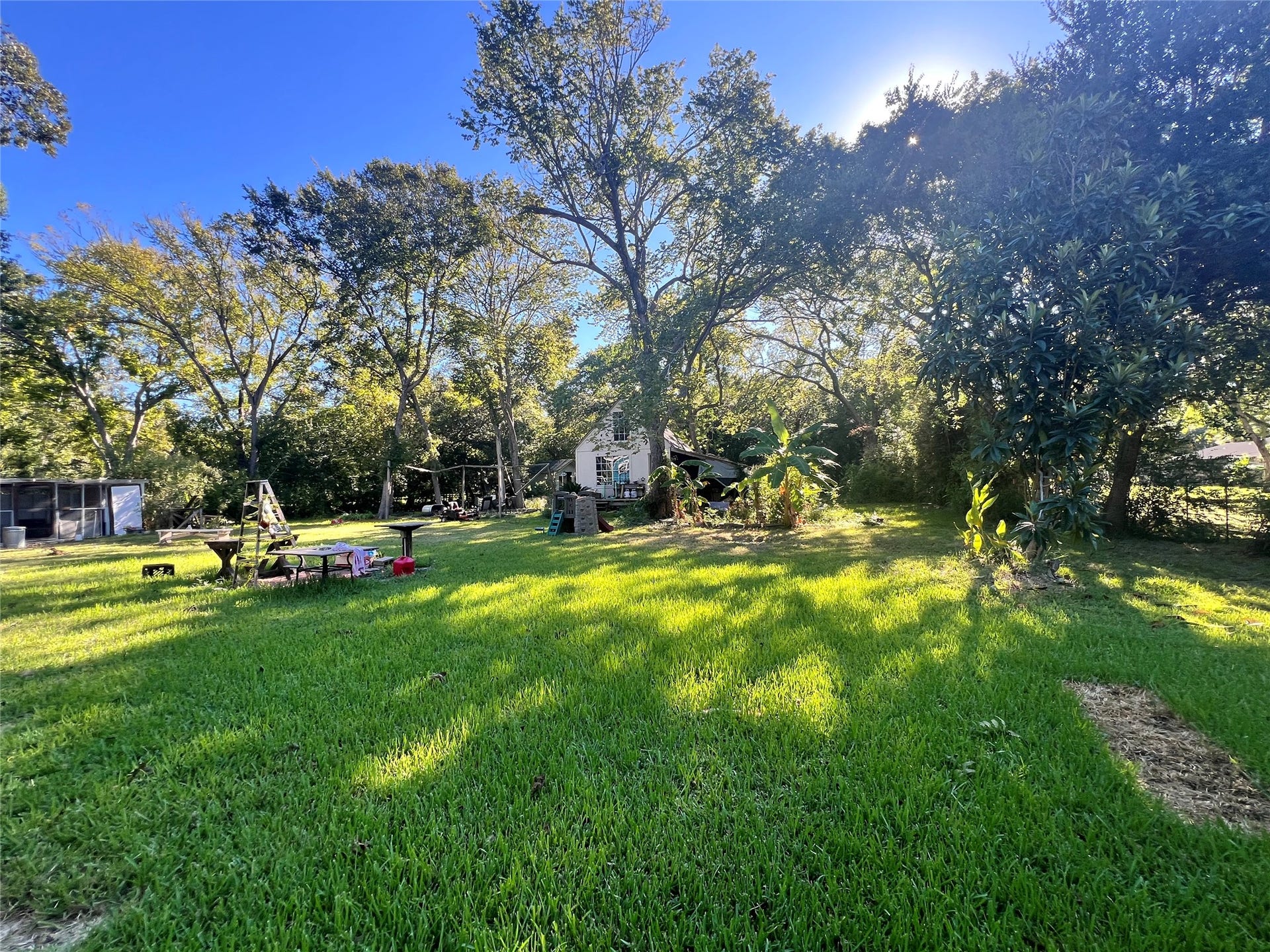 7139 2nd Street, Hitchcock, TX 77563 7139 2nd Street, Hitchcock, TX 77563
