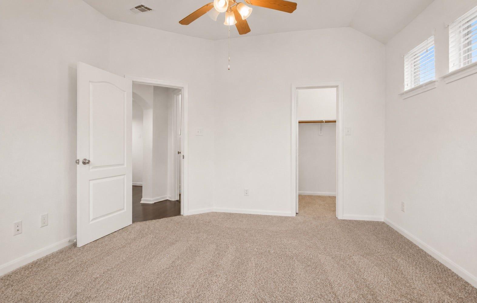 51 PRAIRIE FALCON, The Woodlands, TX 77389 51 PRAIRIE FALCON, The Woodlands, TX 77389
