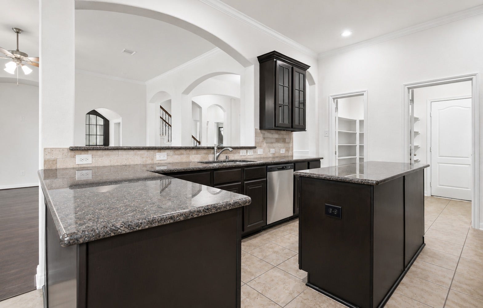 51 PRAIRIE FALCON, The Woodlands, TX 77389 51 PRAIRIE FALCON, The Woodlands, TX 77389