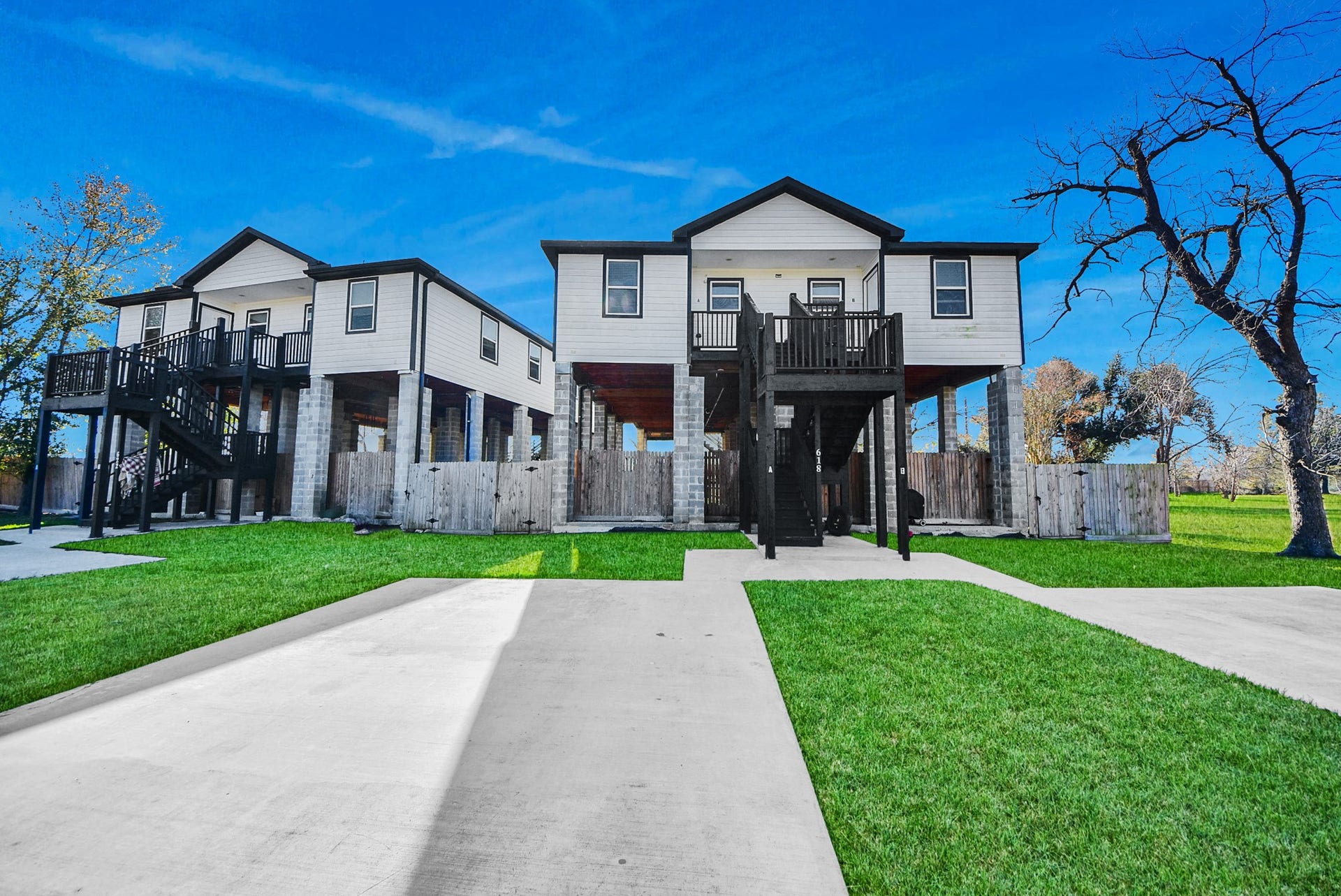 618 Maple Way, #A/B, Houston, TX 77015 618 Maple Way, #A/B, Houston, TX 77015